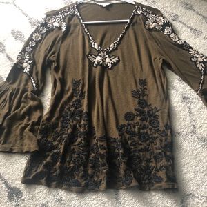 Lucky Brand long bell sleeve top